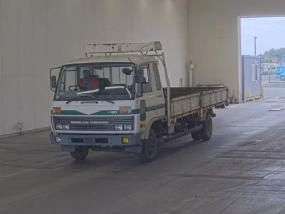 Nissan TRUCK