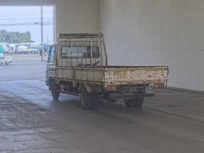 Nissan TRUCK
