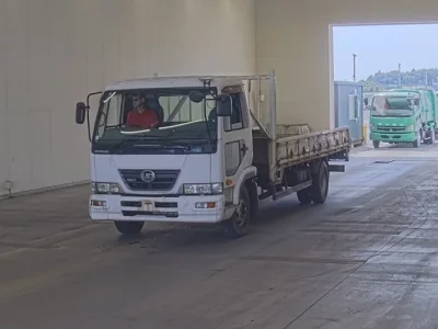 Nissan CONDOR