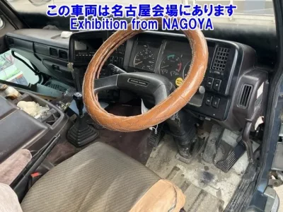 Nissan TRUCK