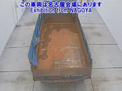 Nissan TRUCK