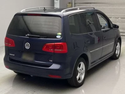 Volkswagen GOLF TOURAN