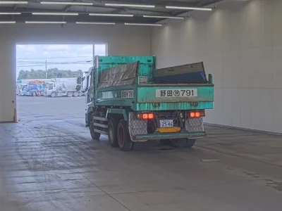 Nissan TRUCK