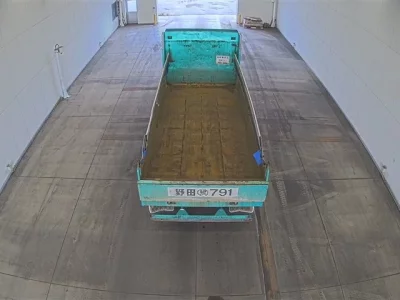 Nissan TRUCK