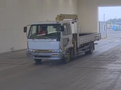 Nissan TRUCK