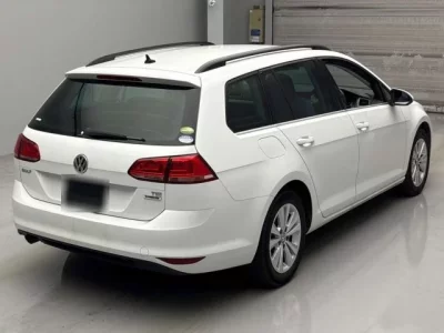Volkswagen GOLF VARIANT