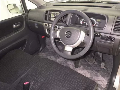 Suzuki MRWAGON