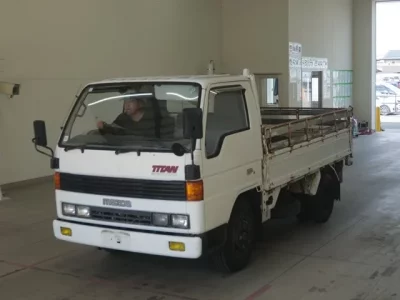 Mazda TITAN