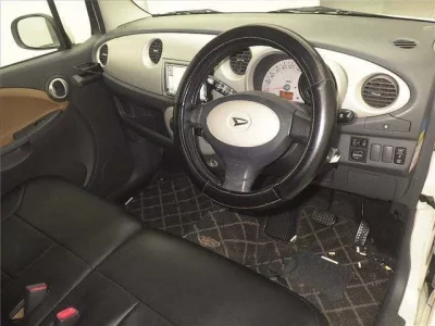 Daihatsu MOVE LATTE