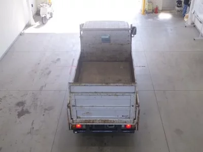 Nissan TRUCK