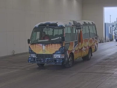 Toyota COASTER