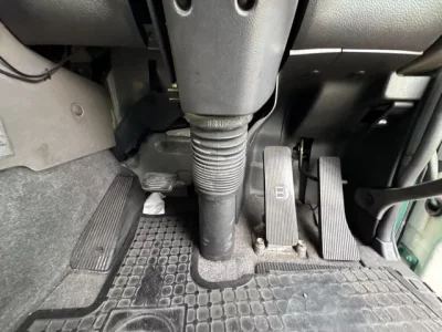 Nissan TRUCK
