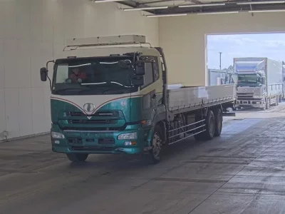Nissan TRUCK