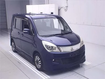Mitsubishi DELICA D2