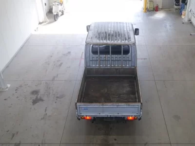 Nissan TRUCK