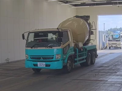Mitsubishi FUSO FIGHTER