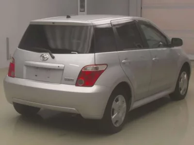 Toyota IST