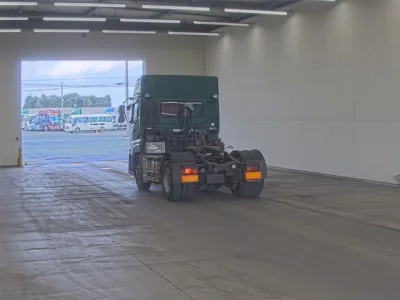 Nissan TRUCK