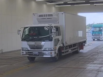 Nissan CONDOR