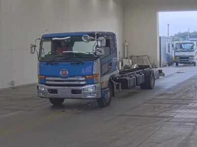 Nissan CONDOR