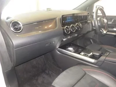 Mercedes-Benz B CLASS