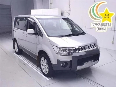 Mitsubishi DELICA D5
