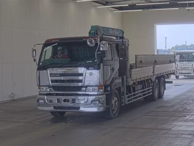 Nissan TRUCK