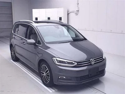 Volkswagen GOLF TOURAN