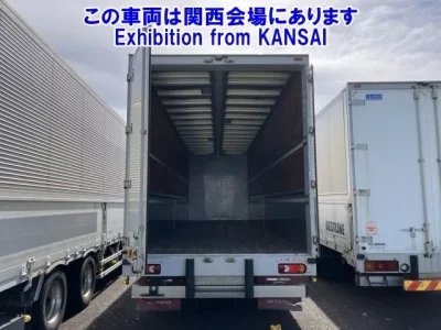 Nissan QUON