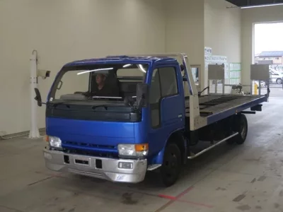Nissan TRUCK