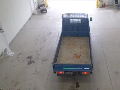 Mazda TITAN