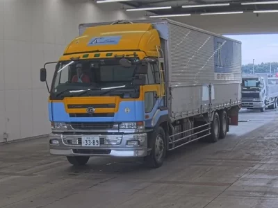 Nissan TRUCK