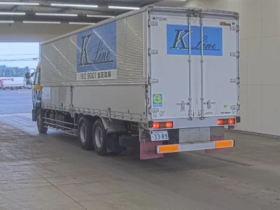 Nissan TRUCK
