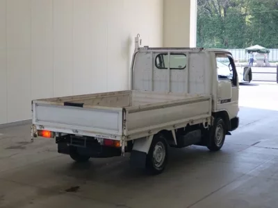 Nissan ATLAS