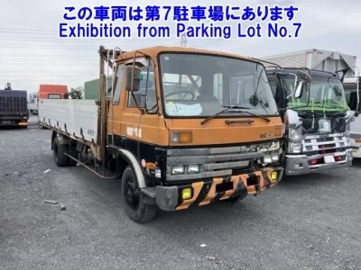 Nissan TRUCK