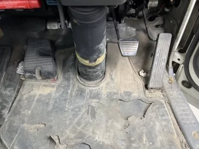 Nissan TRUCK