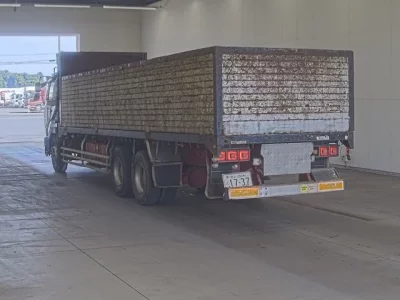 Nissan TRUCK
