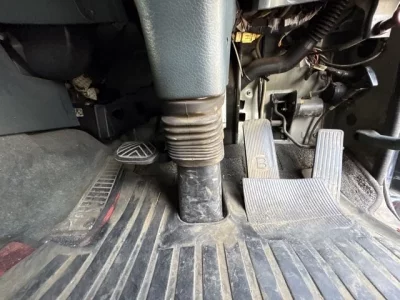 Nissan TRUCK