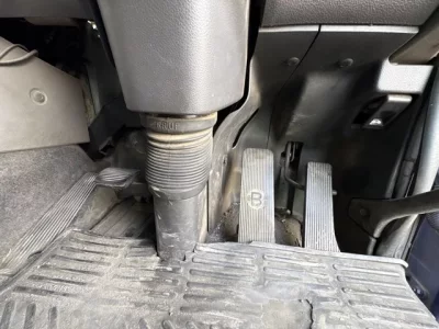 Nissan TRUCK