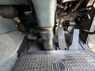 Nissan TRUCK