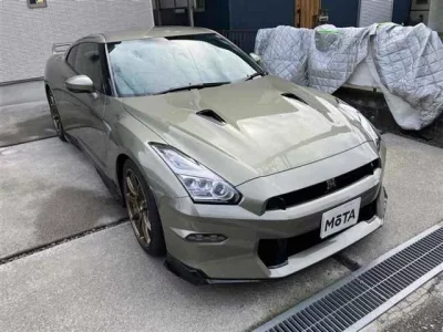 Nissan GT-R