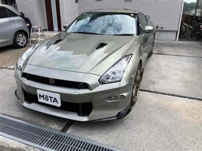Nissan GT-R