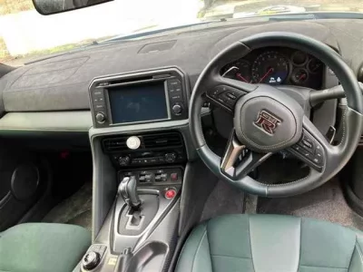 Nissan GT-R