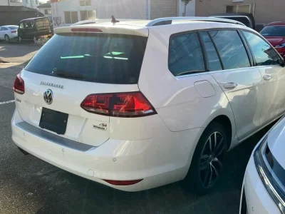 Volkswagen GOLF VARIANT