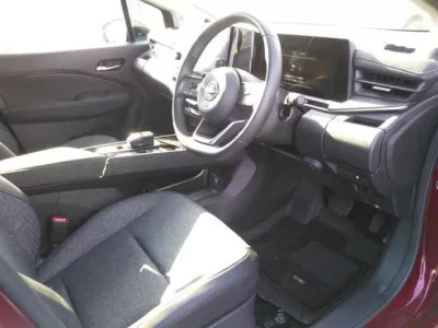Nissan AURA