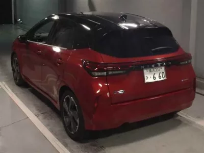 Nissan AURA
