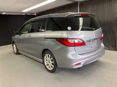 Nissan LAFESTA