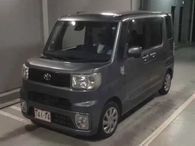 Toyota PIXIS MEGA