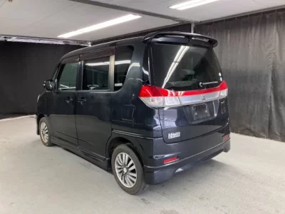 Mitsubishi DELICA D2