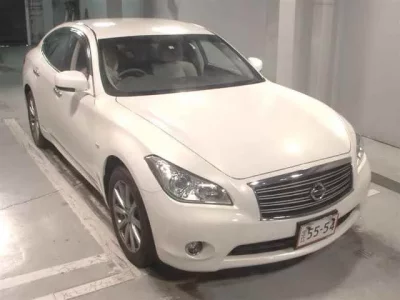 Nissan FUGA
